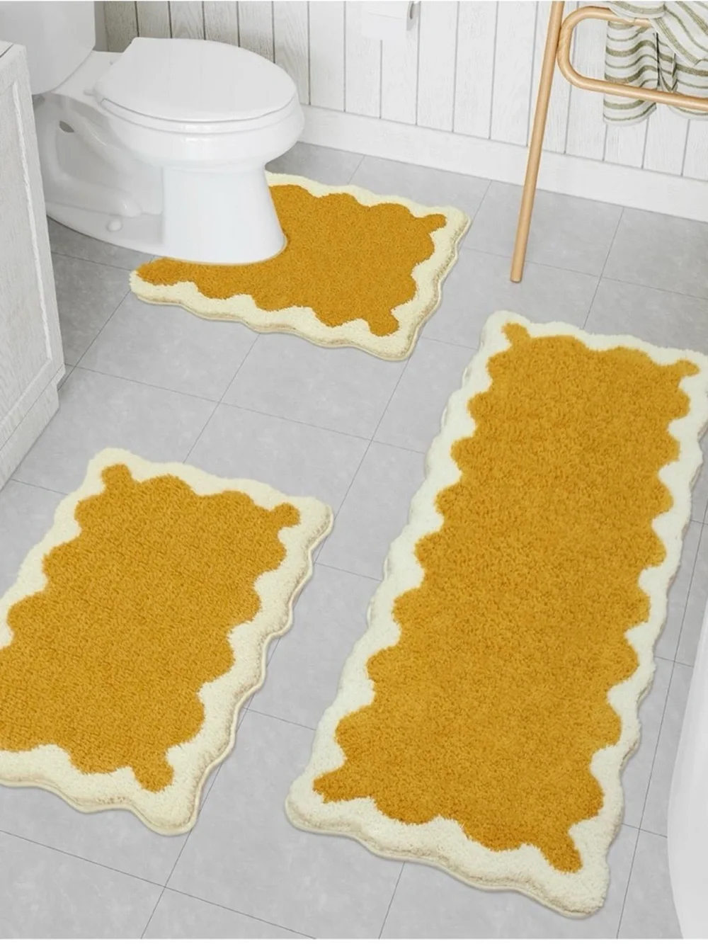 3-Piece Scalloped Bathroom Rug Set, new
